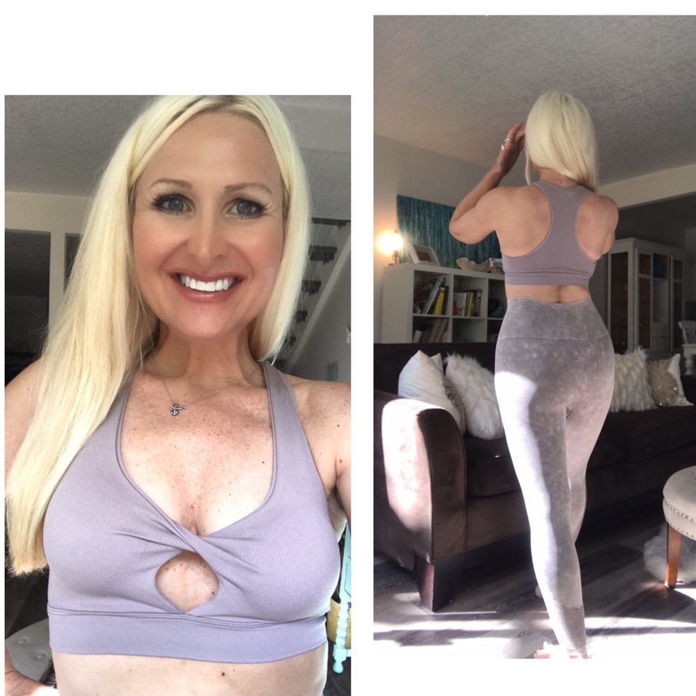 🤩Stone Ribbed Athletic Bra🌟 - Picture 2 of 4